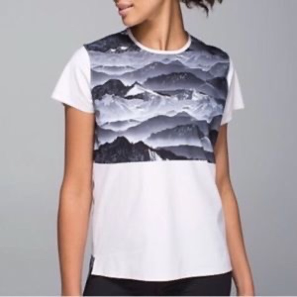 Lululemon Blush Misty Mountain Snapshot Tee Size 4